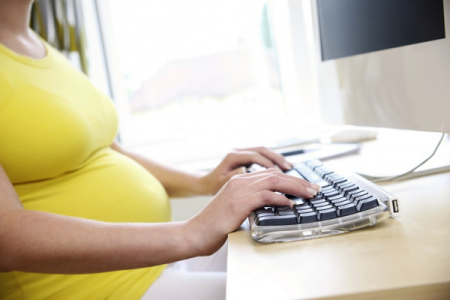 电脑对胎儿的影响 怀孕上班天天对着电脑对胎儿有影响吗